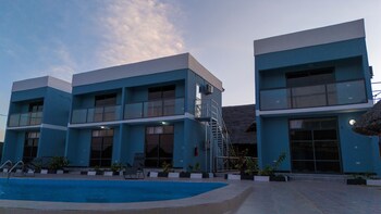 wayma paradise resort
