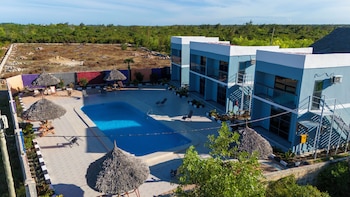 wayma paradise resort
