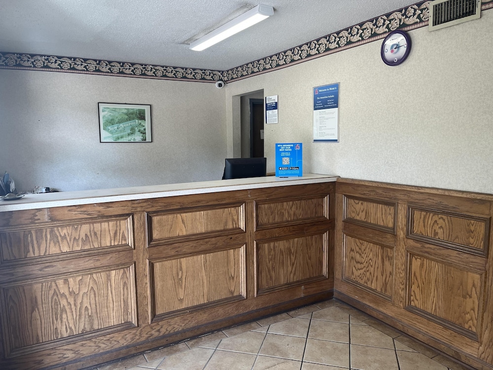 motel 6 mccomb ms