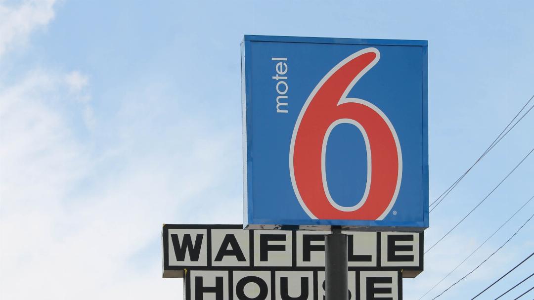 motel 6 mccomb ms