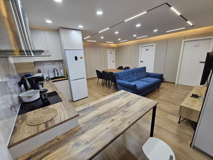 central guest house