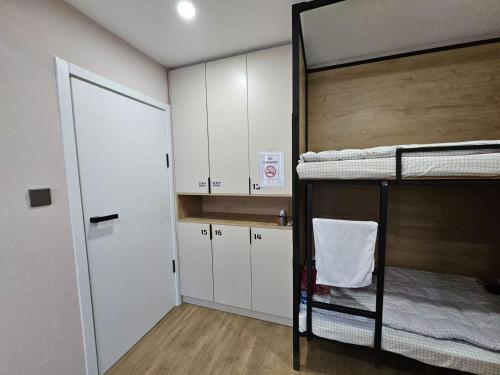 central guest house