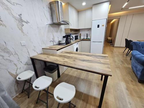 central guest house