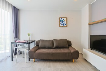 mountain view 1 bed apt t2 723