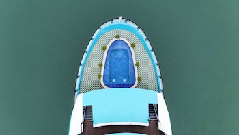 dragon premium cruise