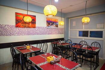 Hotel Sara Inn,,3 star