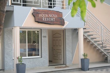 aqua nova resort