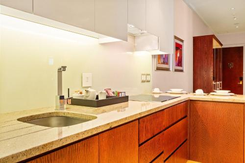 taj hotel 305