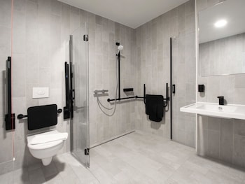 B&B Hotel Stralsund,,3 star