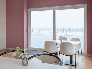 B&B Hotel Stralsund,,3 star