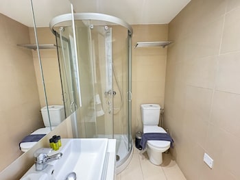 balcony views specious 2 br flat