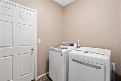 windshire retreat pool garage and pet friendly