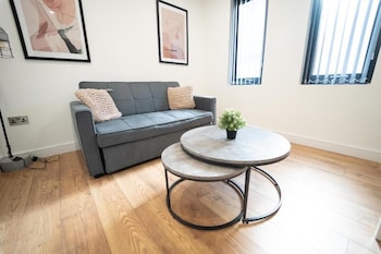 sevenstay fleet street apartment