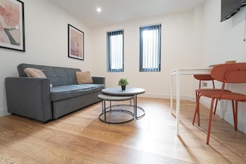 sevenstay fleet street apartment