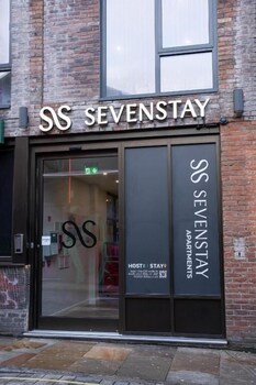 sevenstay fleet street apartment