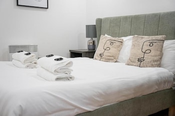 sevenstay fleet street apartment