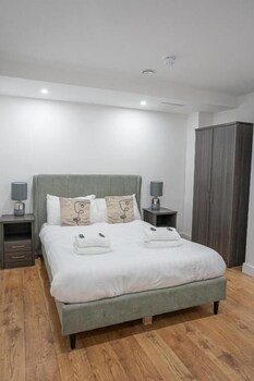 sevenstay fleet street apartment