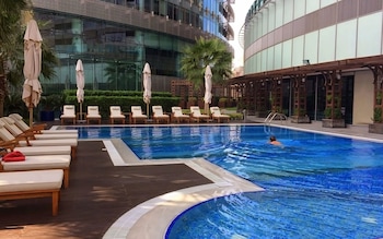 luxury vacation home nr metro dwtc