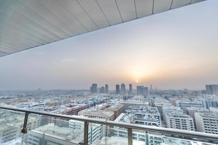 luxury vacation home nr metro dwtc
