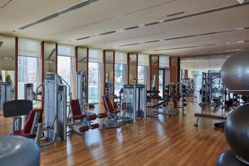 luxury vacation home nr metro dwtc