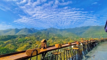 Sapana Mountain Retreat,,3 star