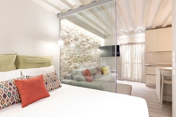 Petite Town Hall Apartment By Konnect, Old Corfu Town,,3 star