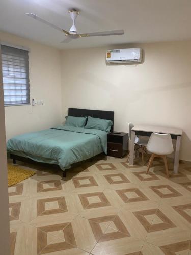 louis apartments