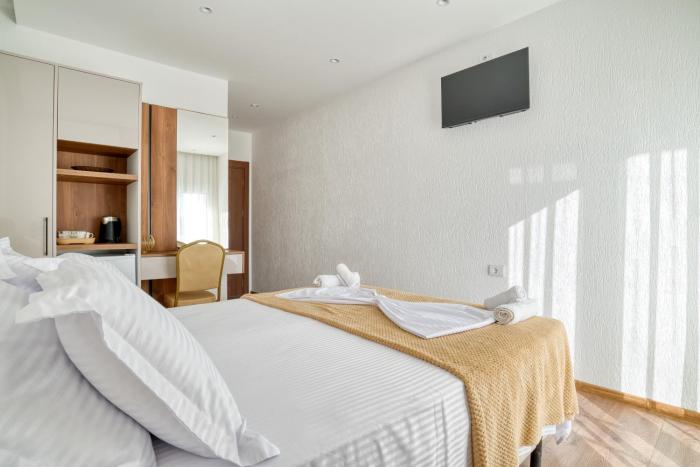 aqua lounge aparthotel ulcinj