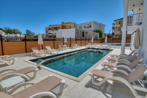 aqua lounge aparthotel ulcinj