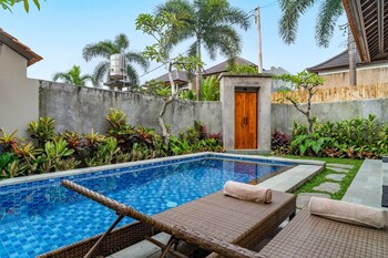 Villa Deruja Ubud,,4 star