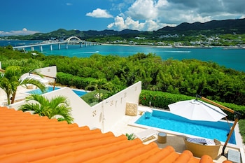 resort villa kapuka sesokojima