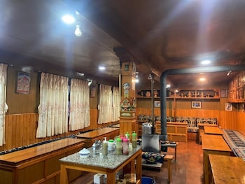 Trekkers Holiday Inn,,3 star