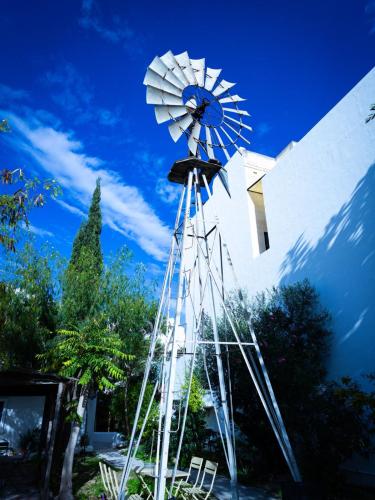 Windmill Hostel,,2 star
