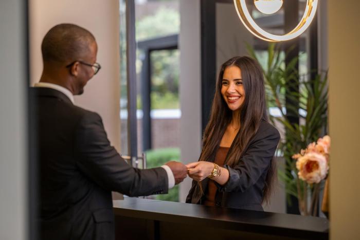lux leisure apartment hotel sandton