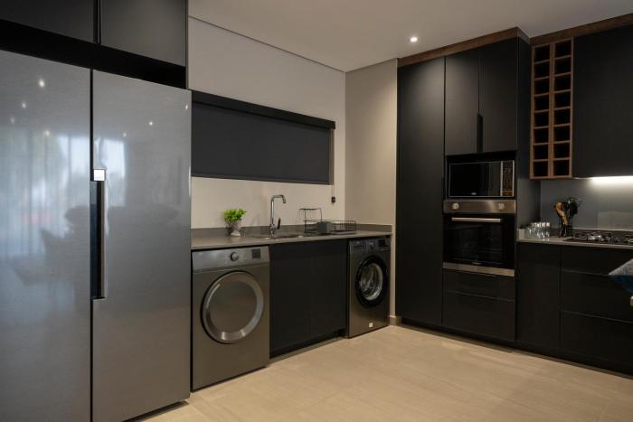 lux leisure apartment hotel sandton