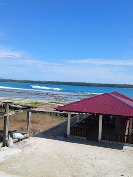 Keyhole Surf House,,3 star