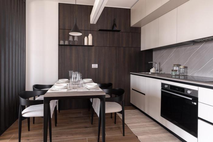 farus living