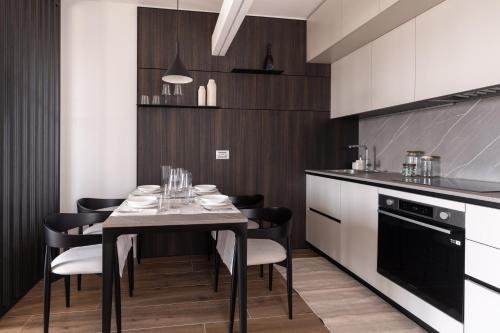 farus living