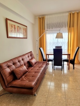 happy house central apartment