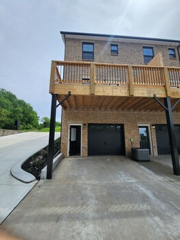 kims place on cigar hill
