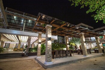 alima arq beach resort