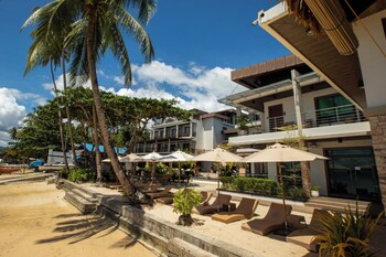 alima arq beach resort