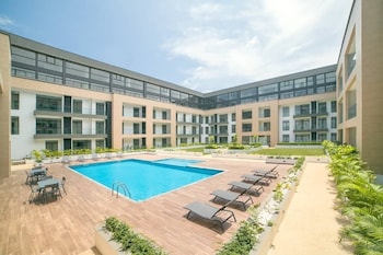 peravi suites at embassy gardens