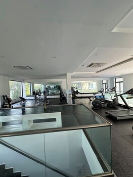 peravi suites at embassy gardens