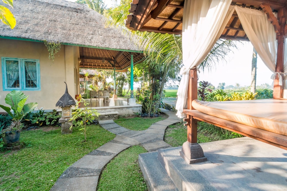 umasari rice terrace villa