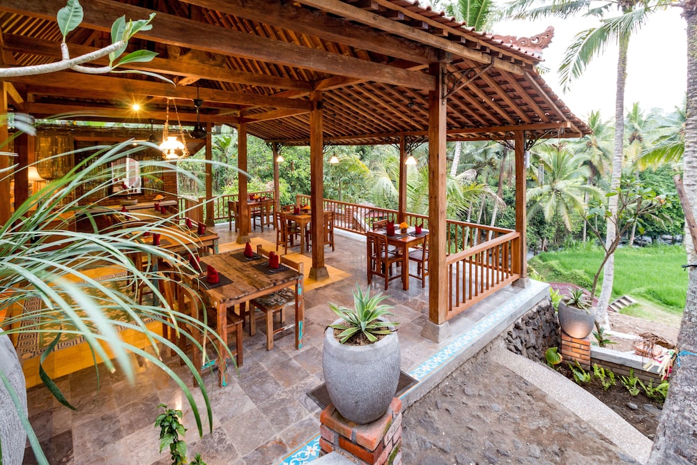 umasari rice terrace villa