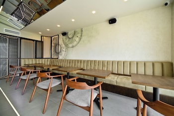 stonehenge hotel and restaurant