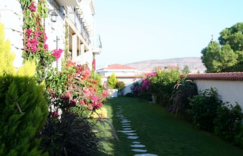 yasemin alacati adult only