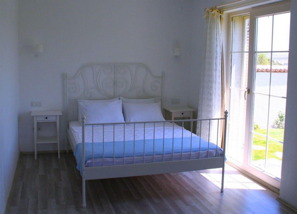 yasemin alacati adult only