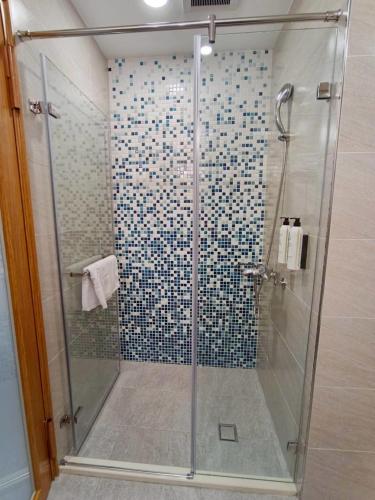 mille rich hotel